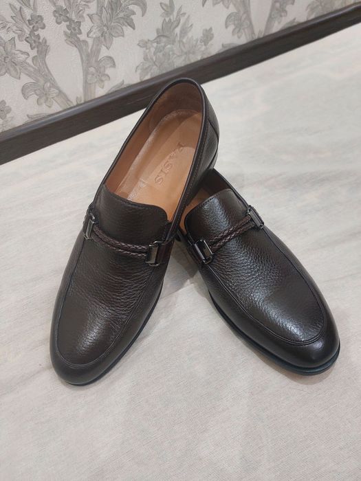 Murskoy tufli sotiladi.