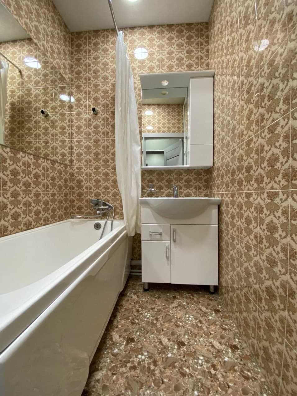 Сдам ШИКАРНУЮ кв-ру 2-ком. 3/9, в Чиланзар! 827*