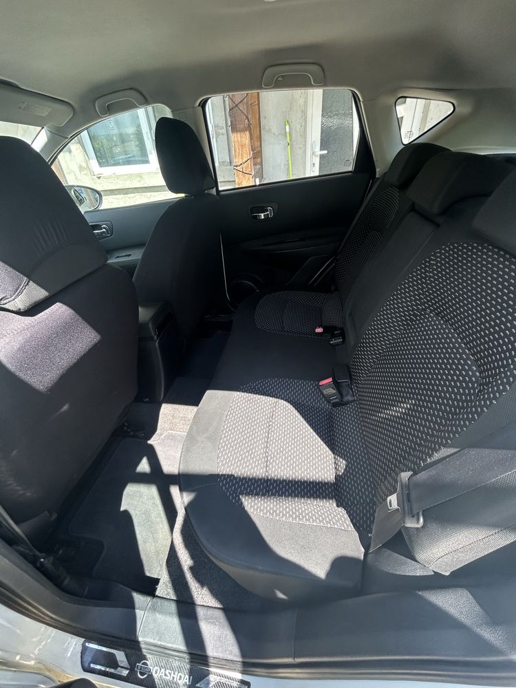 Nissan Qashqai J10