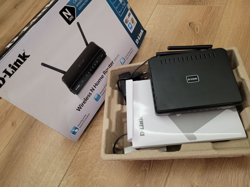 Router d-link dir 615 cu 4 porturi