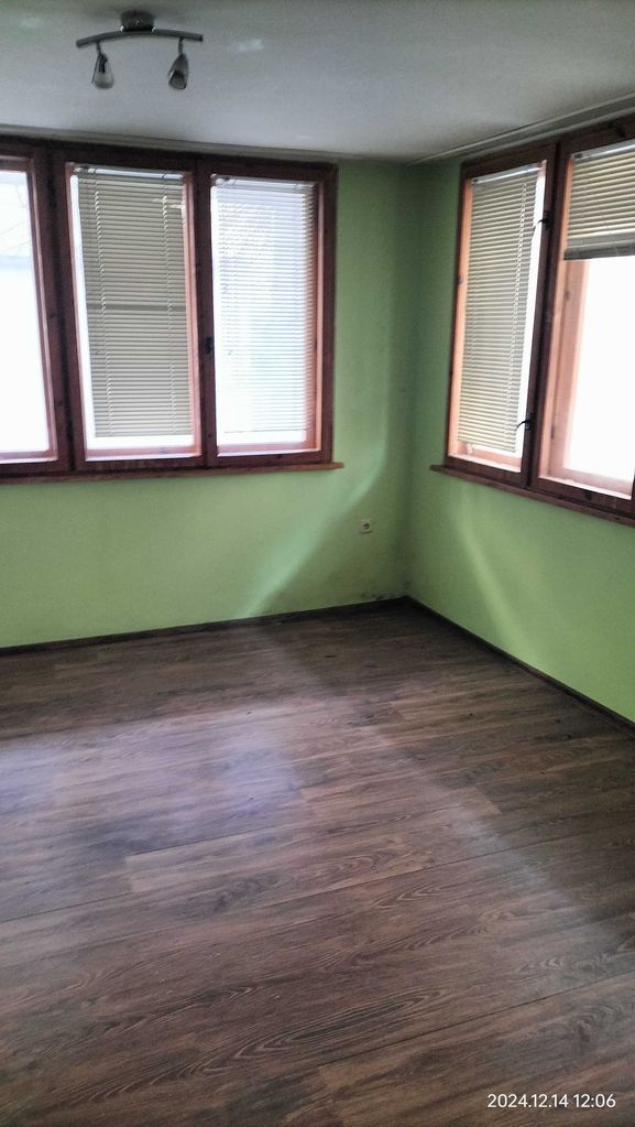 Продава се Многостаен апартамент в Варна, Операта - 150 кв.м за 2427 €/кв.м - Снимка #15