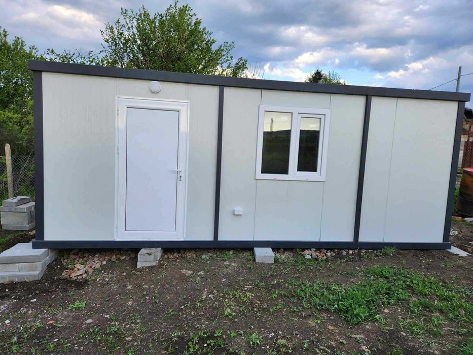 Фургон за живеене 600/240 със санитарен възел