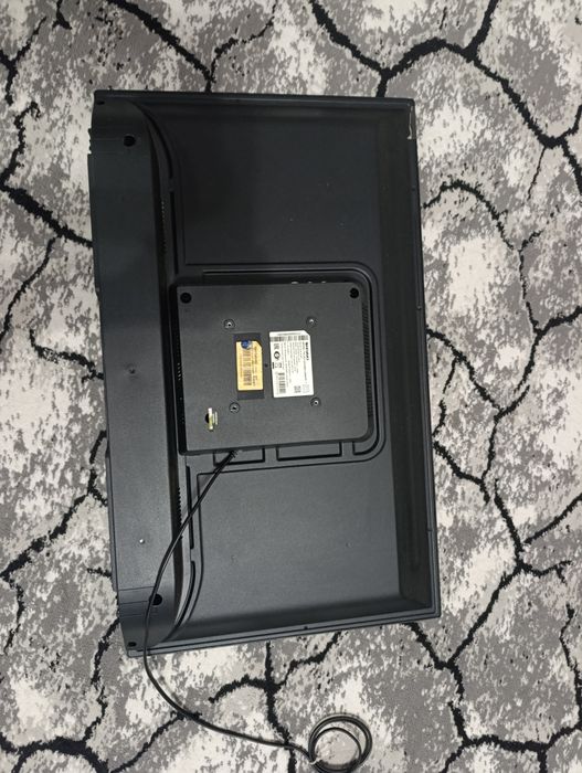 Продам телевизор смарт ТВ андроид фирма Shivaki идеальное состояние