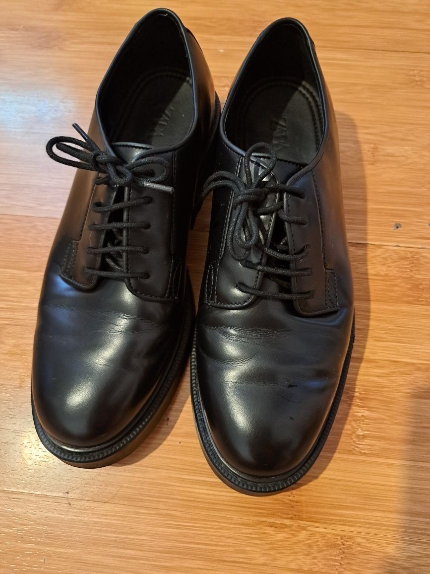 Pantofi barbati Zara