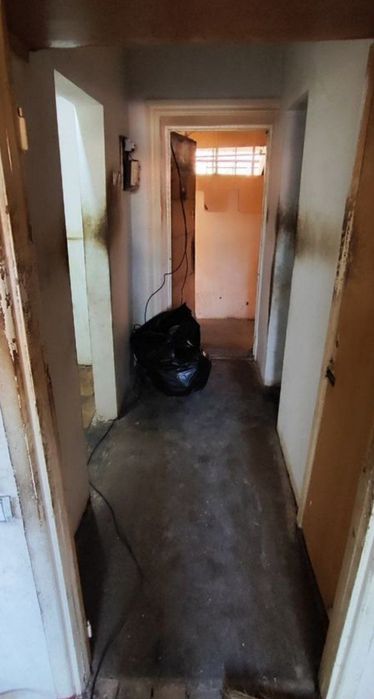 1 комнатная Галерейка юнусабад 2 квартал  1 этаж