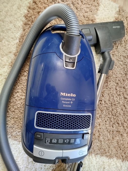 Прахосмукачка Miele c3