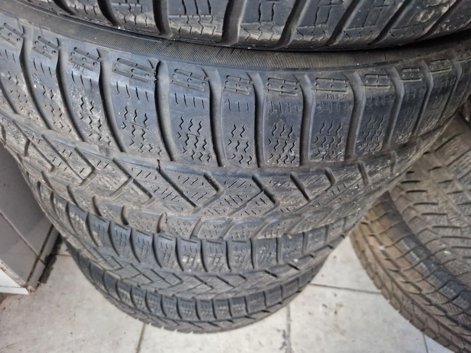Anvelope Iarnă Pirelli 215 60 16