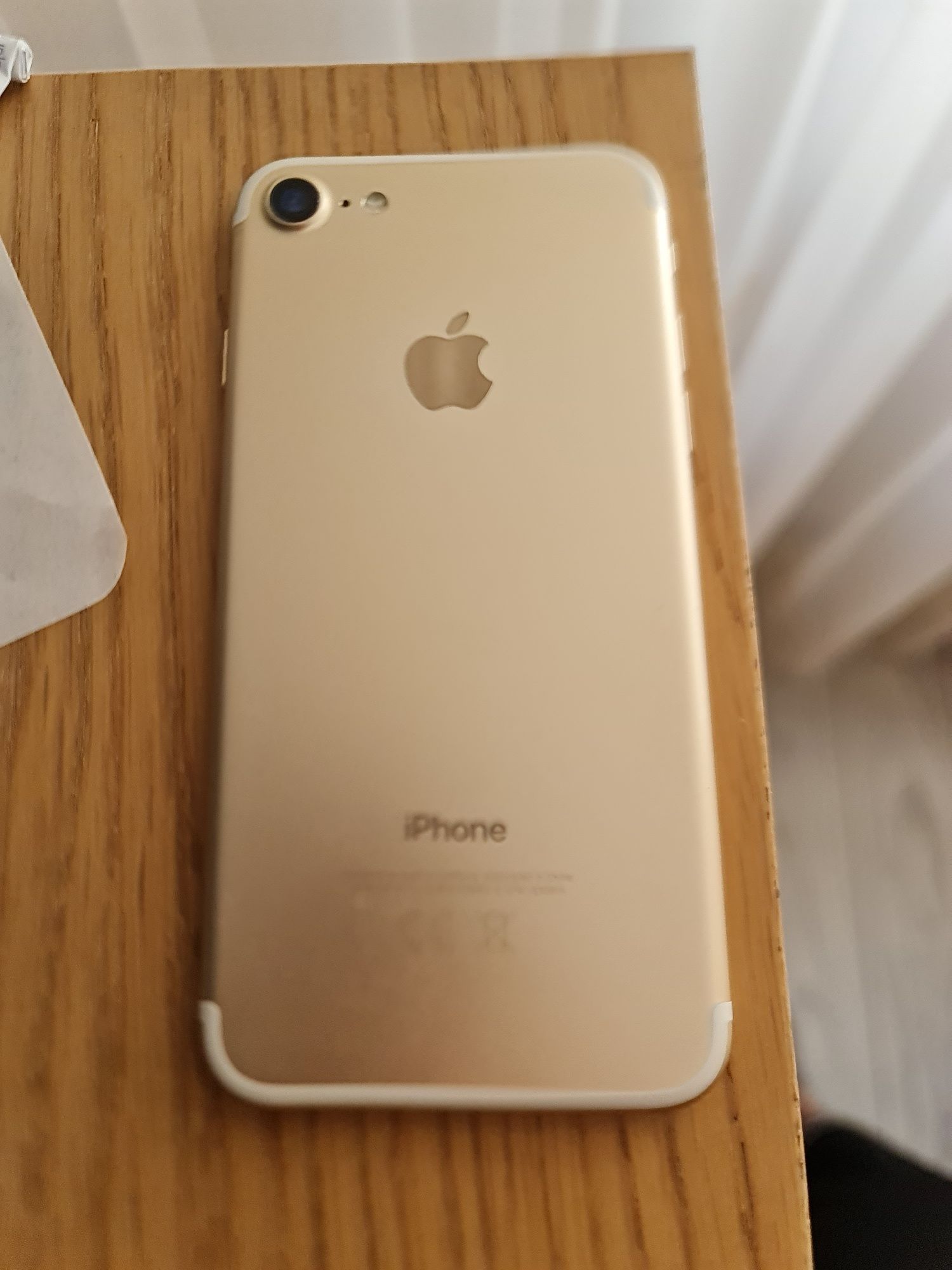 Piese Apple iPhone 7 gold: carcasa, casca, usita SIM