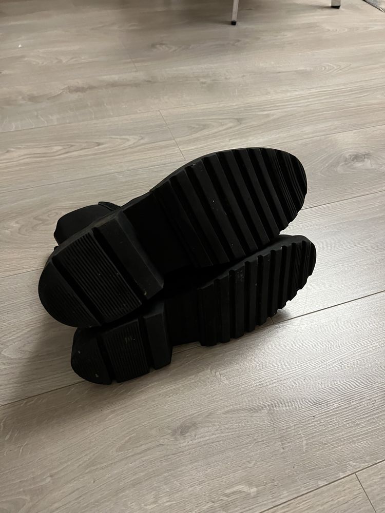 Ghete Calvin Klein 100% Originale