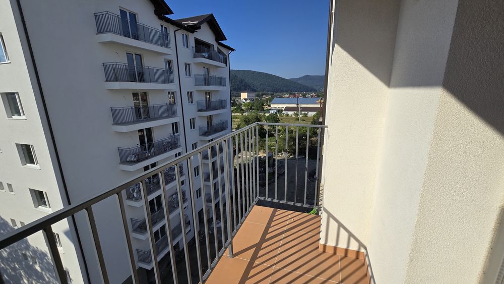 Închiriere apartament 3 camere • 75 mp • 2 băi • Etaj 5 • Loc parcare