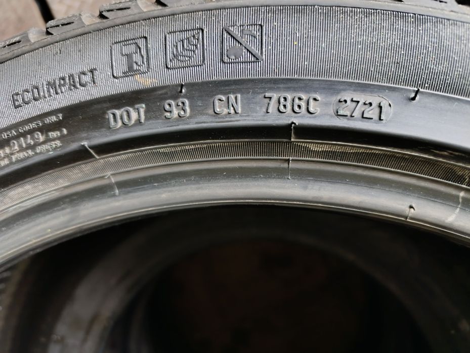 O anvelopă de iarnă 275 40 21 Pirelli * Runflat dot 2021