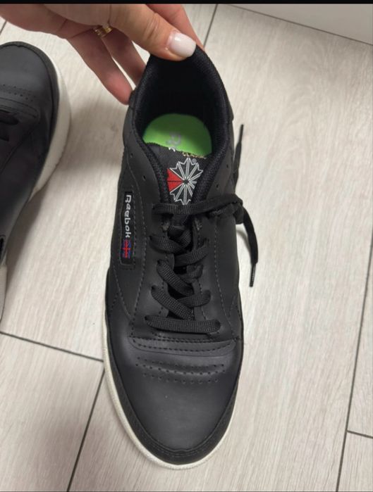 Adidasi/Tenesi Reebok