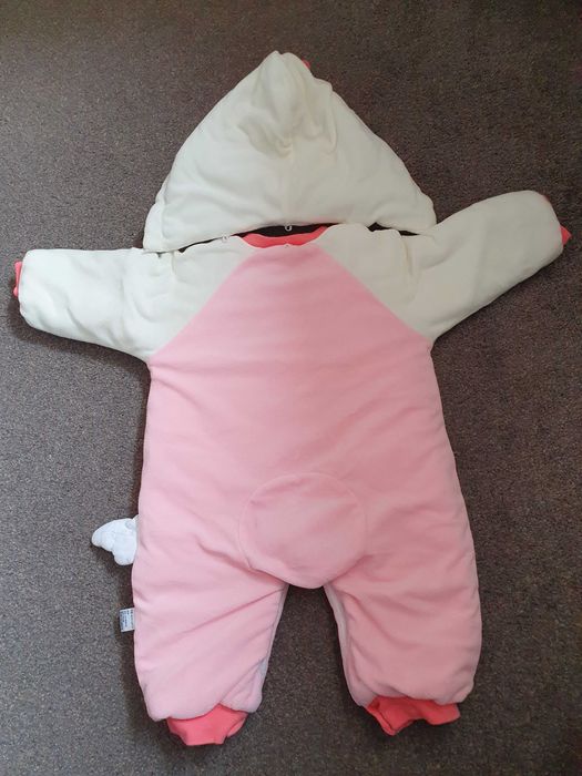 Combinezon roz cu alb