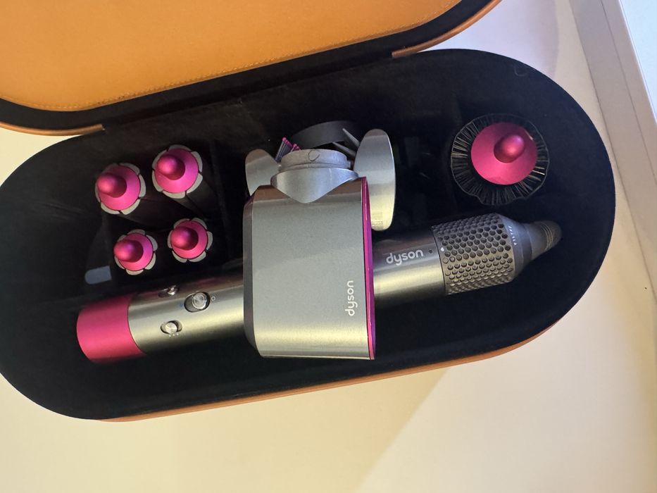 Dyson airwrap in stare foarte buna