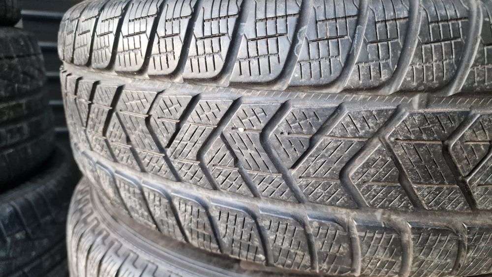 215 65 17 Pirelli Seal 4 anvelope iarna ca noi