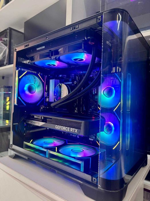 Calculator Gaming i5 14600k/32GB/1TB/RTX 5060 8G/factura,garantie 3ANI