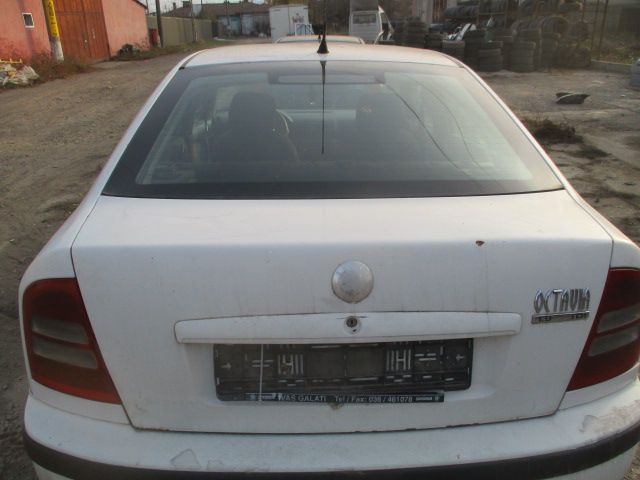 Hayon complet usa spate luneta geam Skoda Octavia 1 an 1998-2004