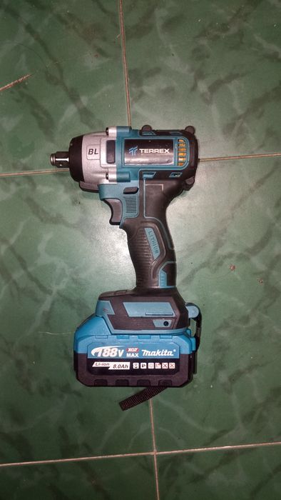 Гайкаверт ударный