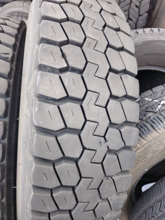 Anvelope 10 R 22.5. De tracțiune.