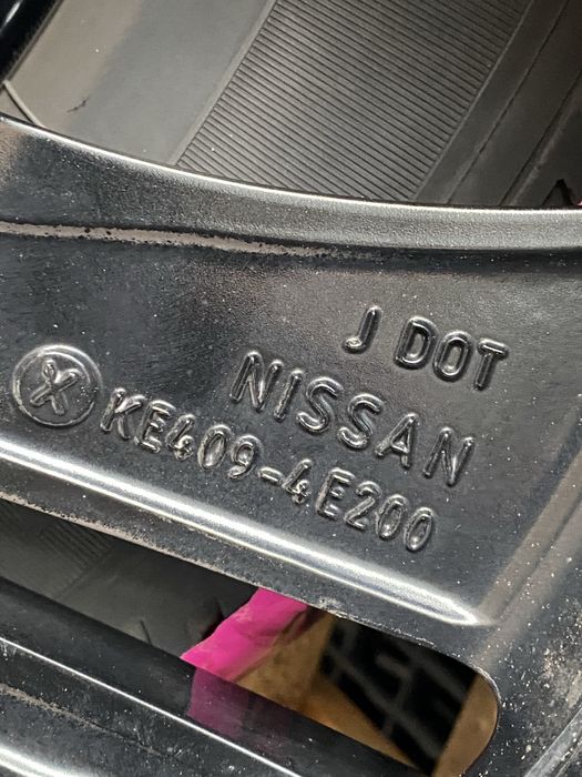 17 цола 5 х 114.3 мм Нисан Кашкай X-Trail Джук , Nissn Juke , Qashqai