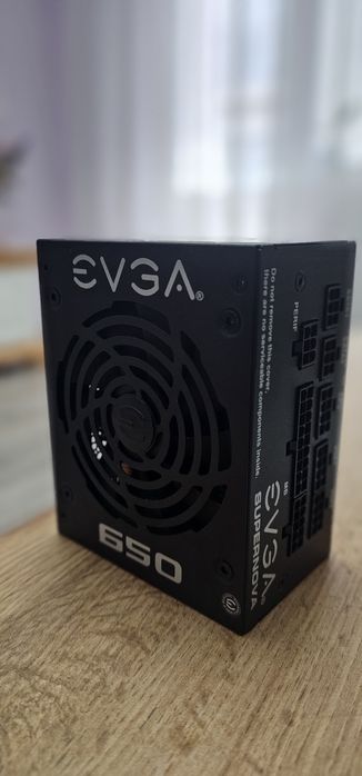 EVGA Supernova psu 650W 80+ Gold - ca nouă, full kit + cutie!
