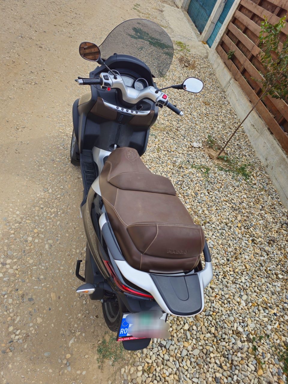 Piaggio MP3 300Cm LT se conduce cu permis cat B !!!