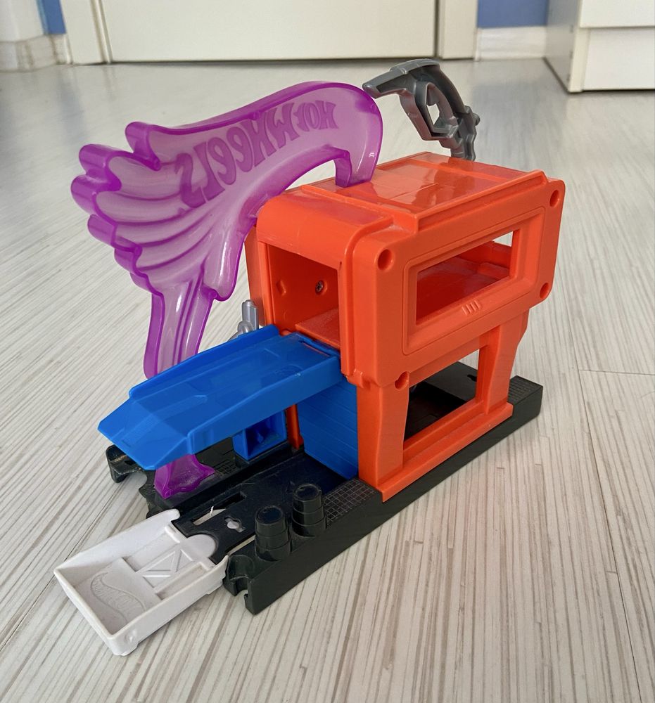 Hot Wheels комплект
