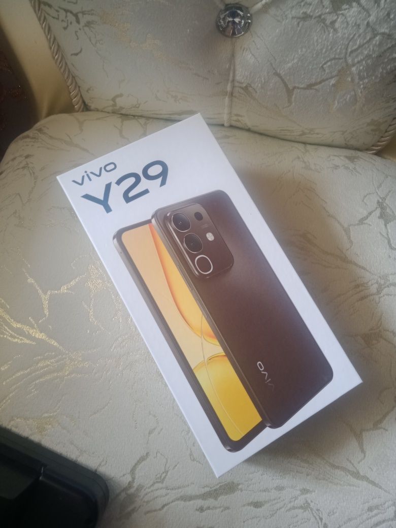 Vivo Y29  8/256 bleck