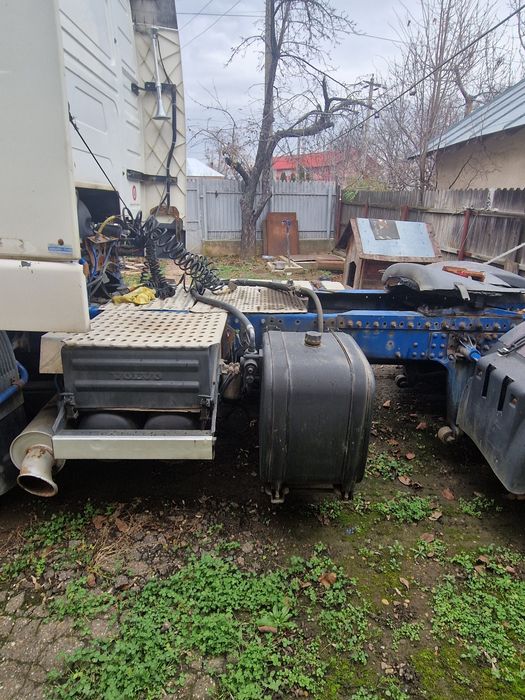 Vănd cap tractor marca Volvo