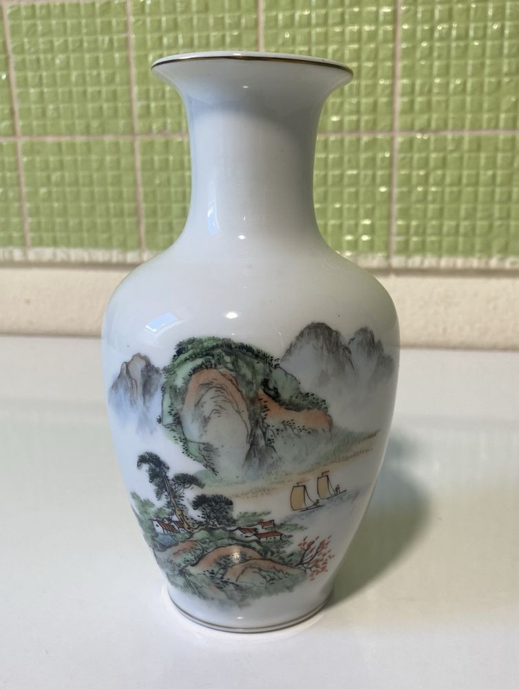 Vaze portelan China