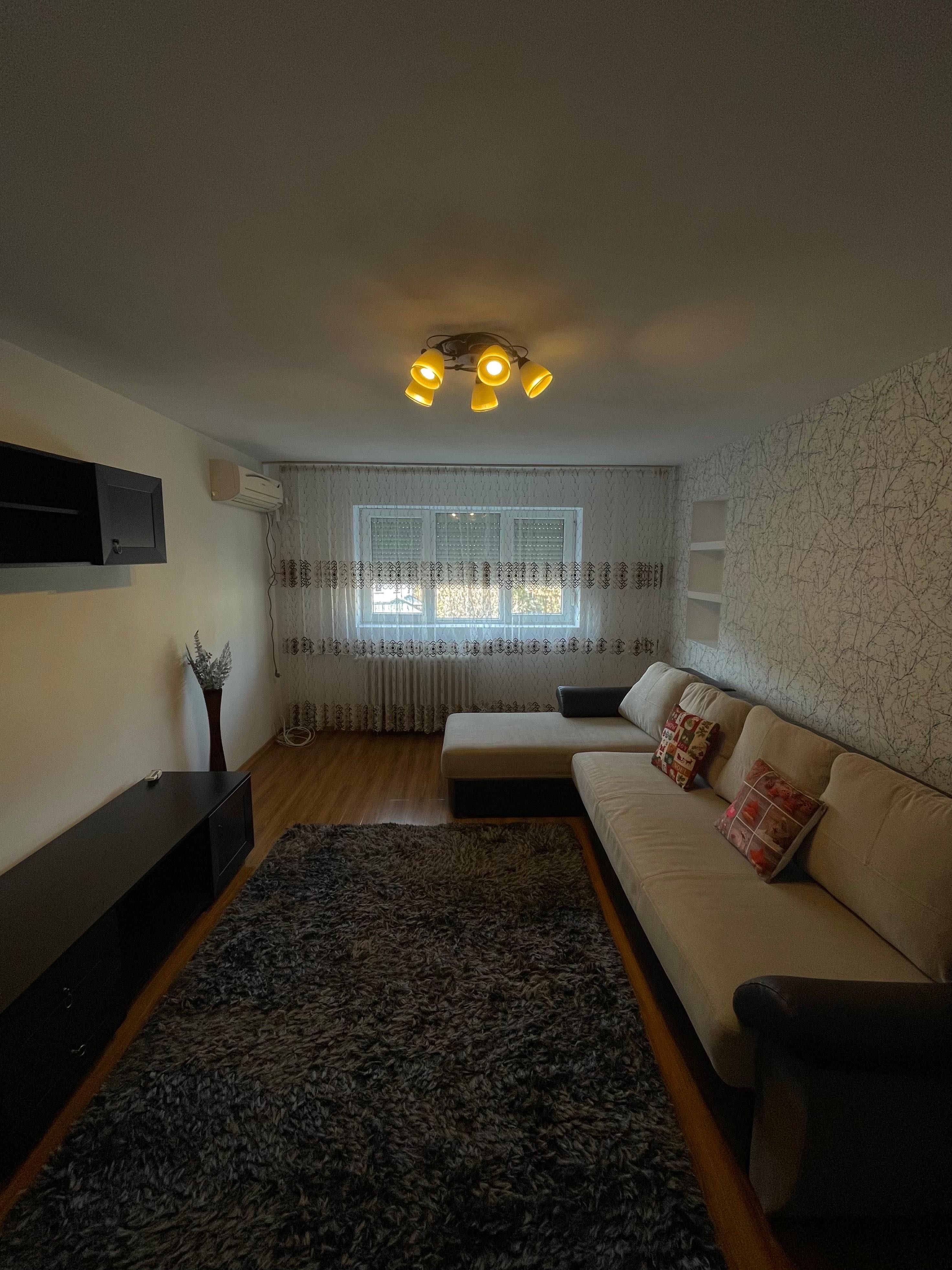 Apartament 2 camere decomandat Aparatorii Patriei