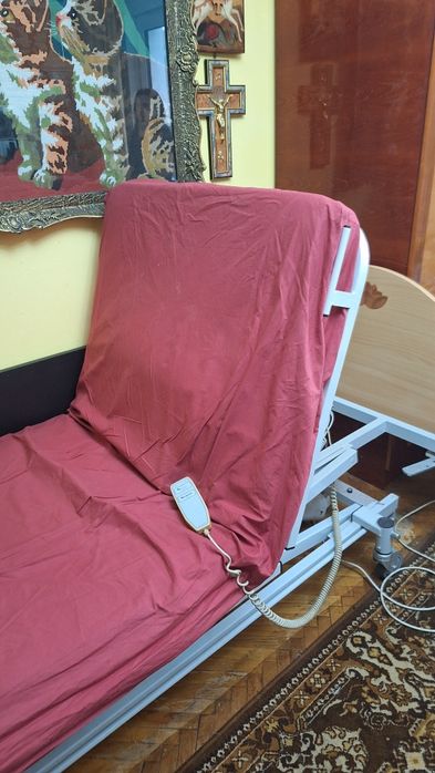 Pat medical cu acționare electrica
