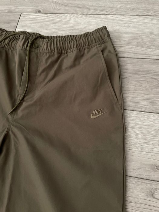 Долнище Nike мъжко L размер