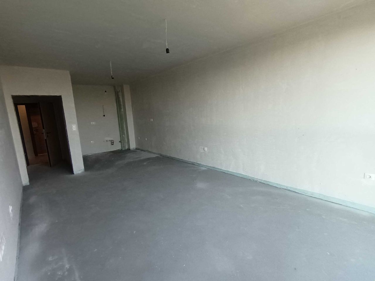 Продава се Двустаен апартамент в Пловдив, Център - 79 кв.м за 1260 €/кв.м - Снимка #1