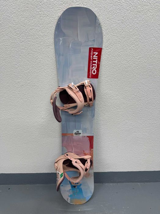 placa noua snowboard nitro lectra abstract L138cm