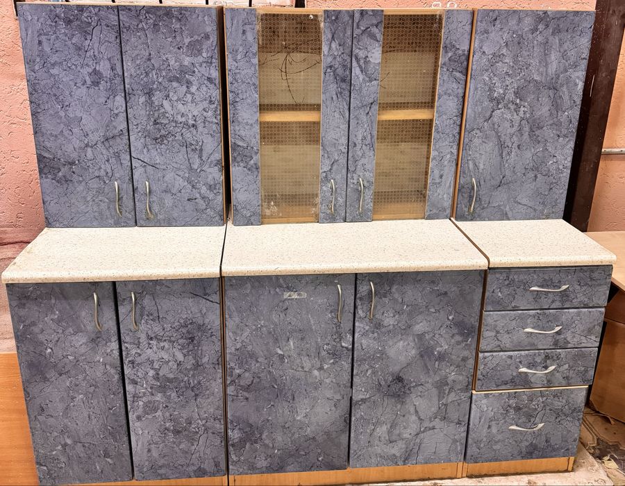 Продаются кухонный гарнитур, в хорошем состоянии