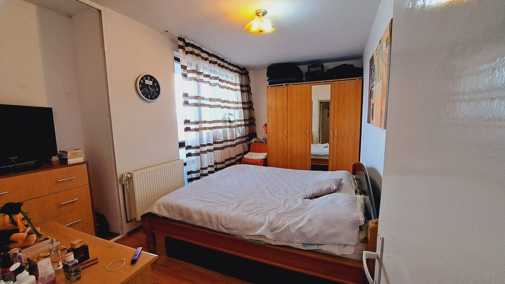 apartament de vanzare Ap. 3 camere sup 75mp