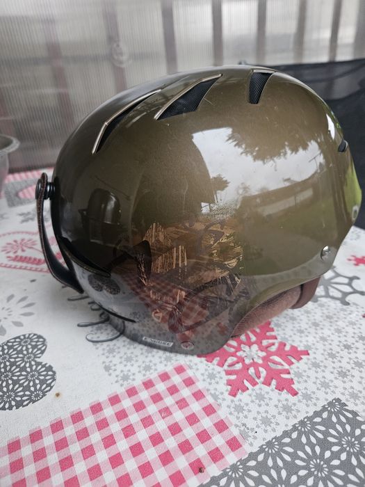 Casca ski 52-55.5 maro deosebita Marca Giro