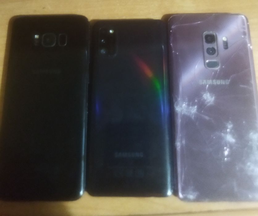 Продам телефоны  Samsung