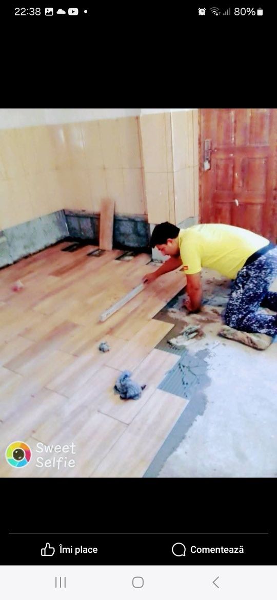 Meseriași constructori
