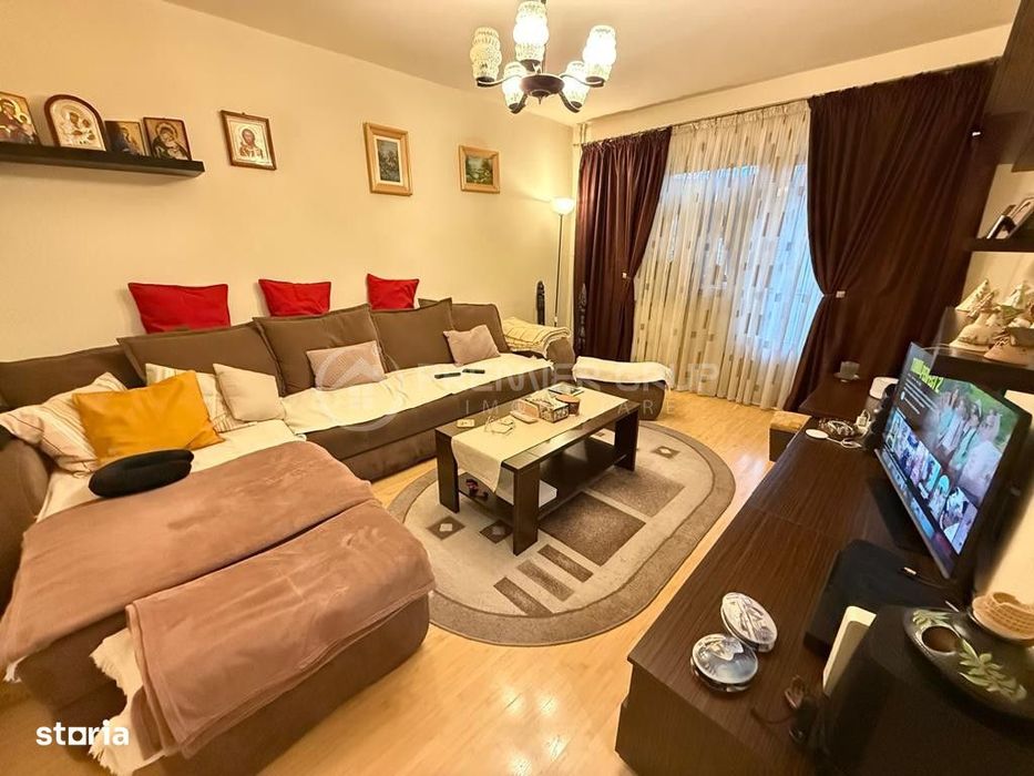 Etaj 2! Apartament 4 camere 2 băi, Tatarasi, decomandat