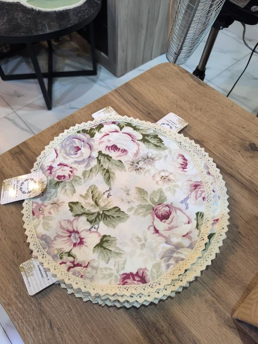 Декоративные подтарельники