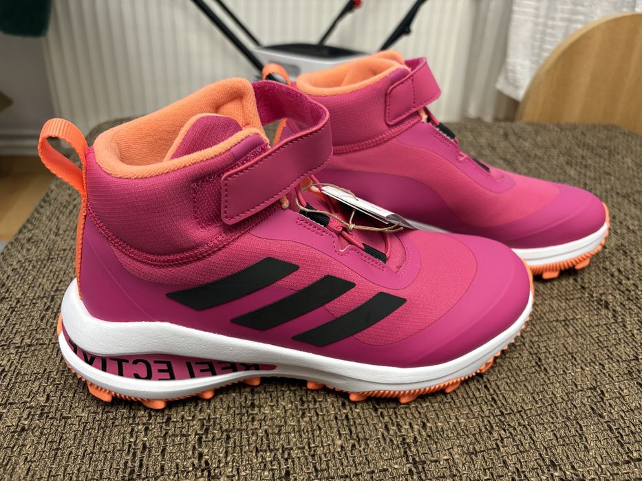 Vand ghete Adidas Fortarun impermeabile