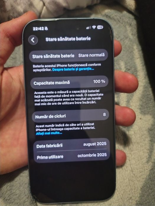 Vând iPhone 17 Blue Nou