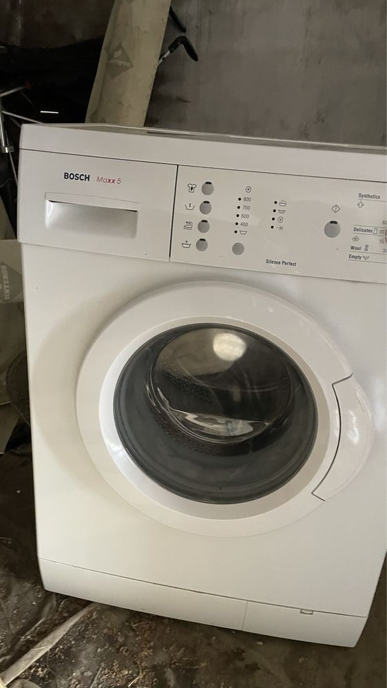 Машинка стиральная BOSH