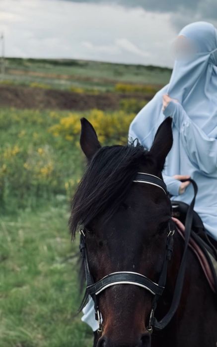 Джильбаб синий.