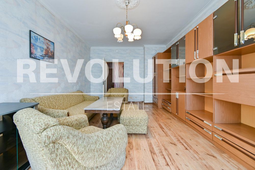 Дава се под наем Тристаен апартамент в София, Люлин 6 - 90 кв.м за 500 € - Снимка #1