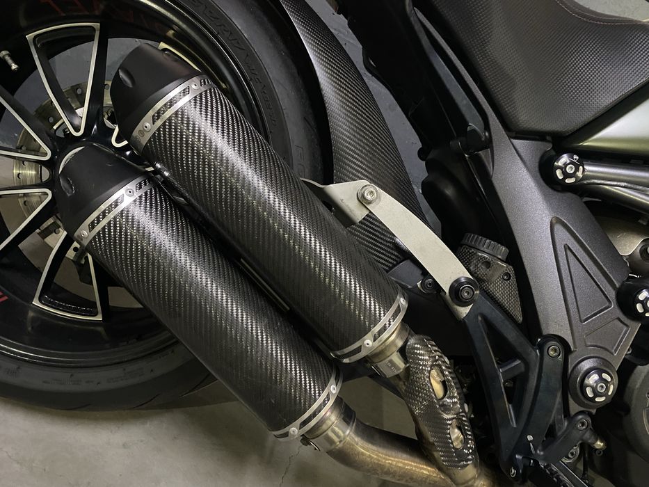 Ducati Diavel 1200 - 2011