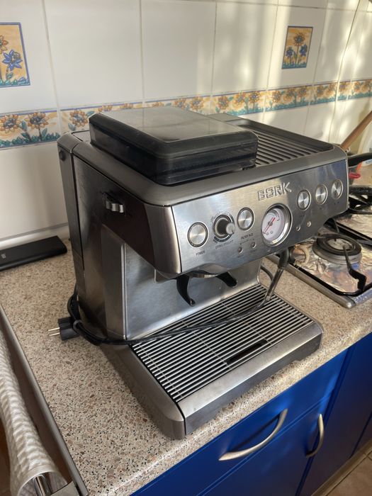 Кофемашина BORK C804