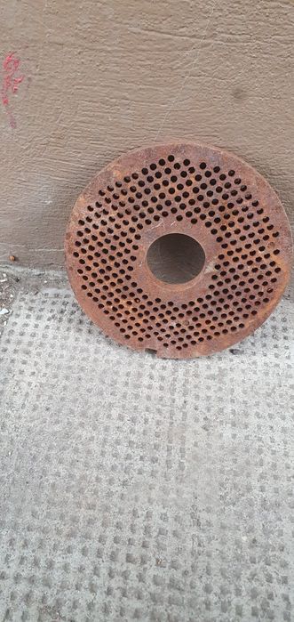 Matrita granulator furaje peleti, metal masiv, pelete
